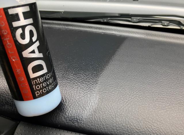Bakterie Ferie Holde Permanent Interior Protectant & Dash Repair, Low-Glare Dry Seal & UV Block  for Car Dash, Plastics, Coated Leather, Vinyl (1.2 oz per auto)
